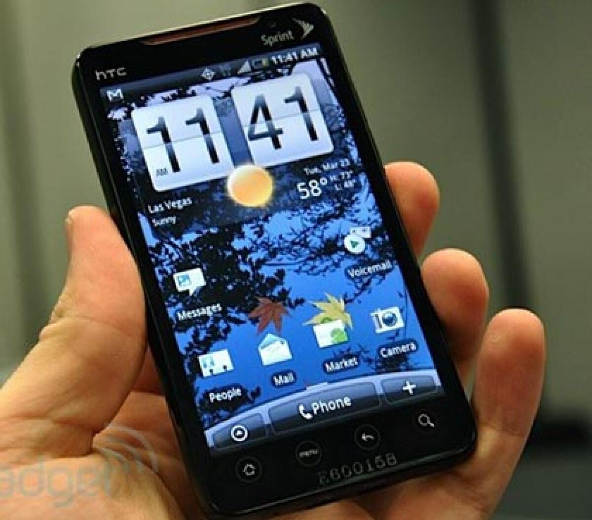 HTC EVO 4G, il primo rivale di iPhone 4G - 