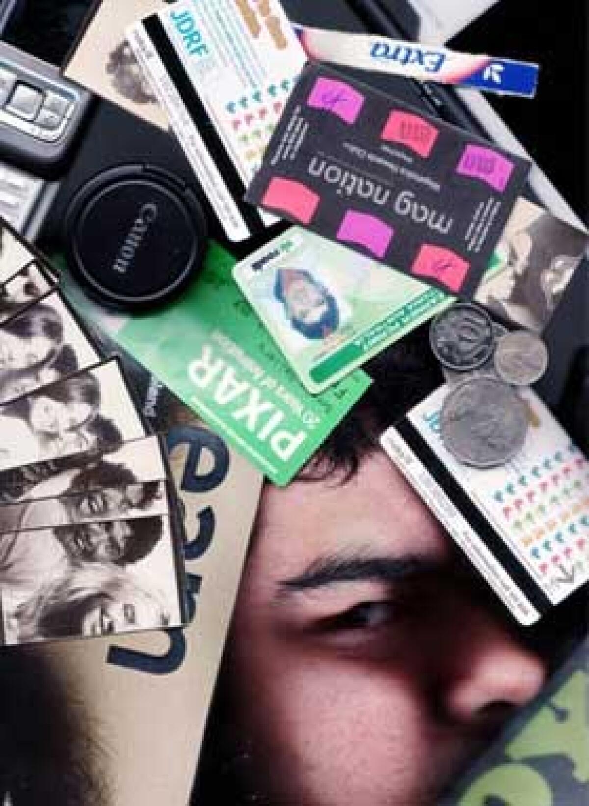 Face your pockets: metti la faccia tra le tue cose! - 
