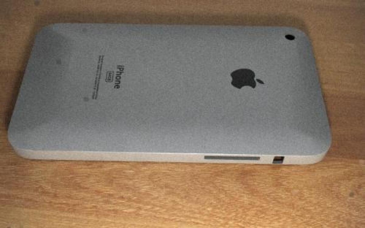 iPhone 4G, svelato il retro? - 