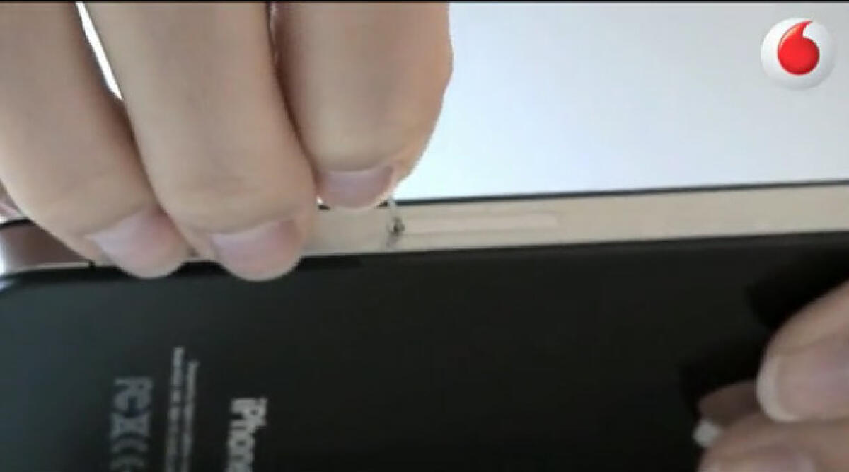 iPhone 4: video unboxing di Vodafone - 