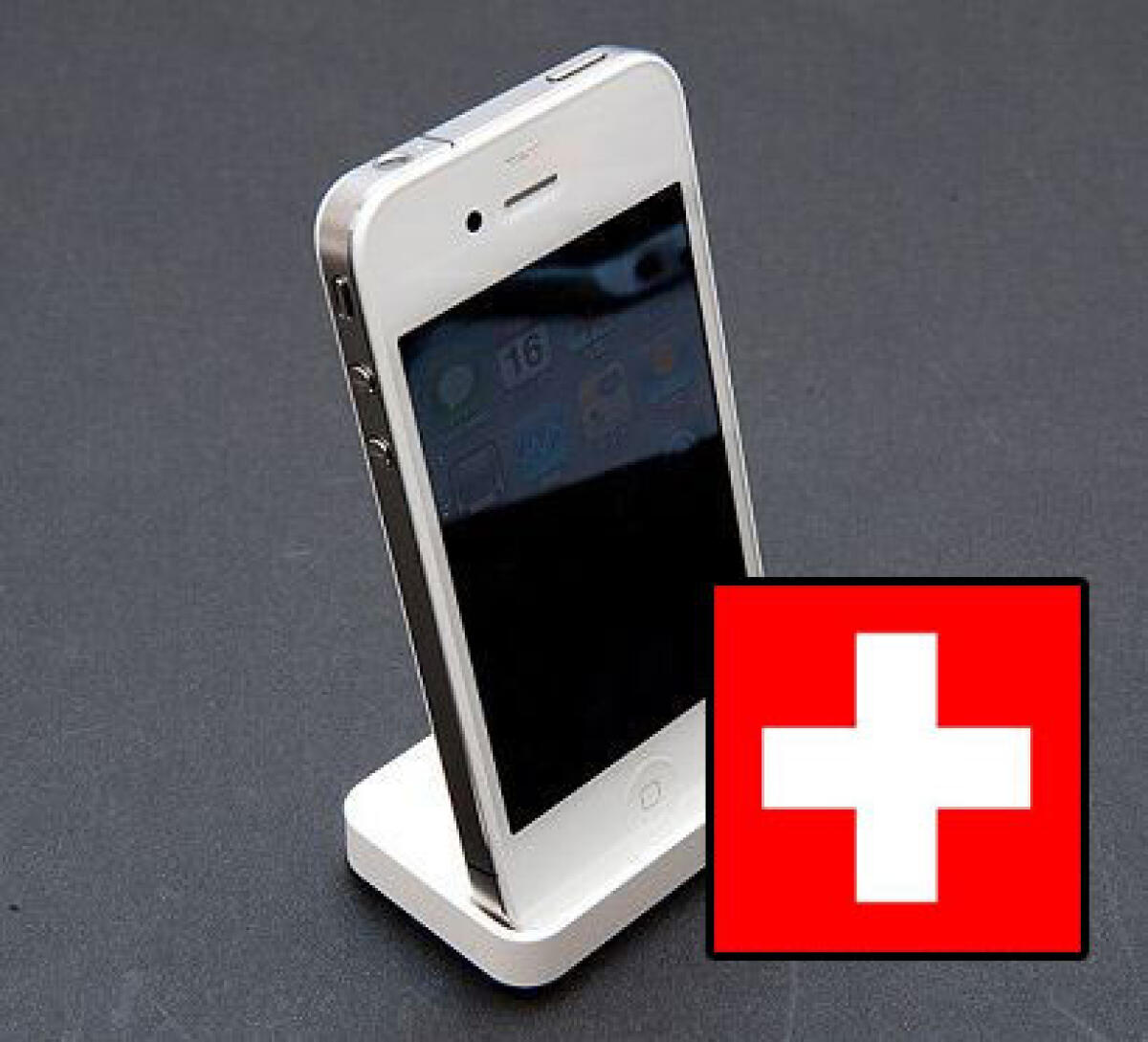 iPhone 4: prezzi piu' bassi in Svizzera - 