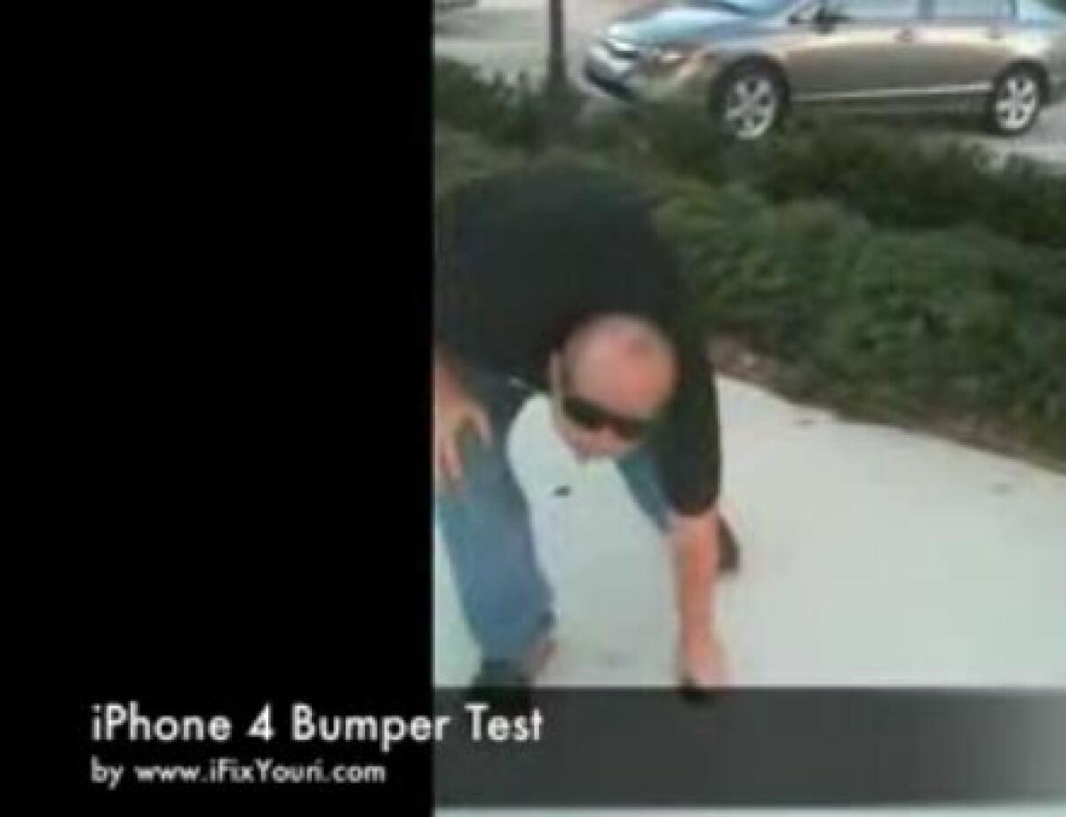 Apple Bumper: test protezione per iPhone 4 - 