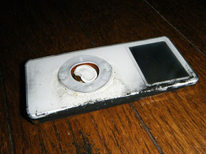 Apple corre ai ripari: sostituzione degli iPod Giapponesi.