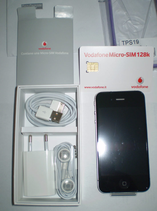 iPhone 4 ordinato Vodafone Shop Online arrivato!