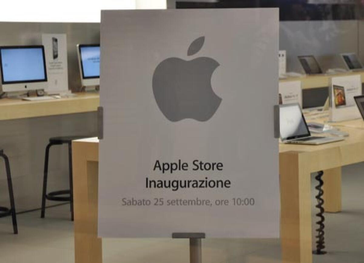 Inaugurato il nuovo Apple Store interno all'OrioCenter di Bergamo - 