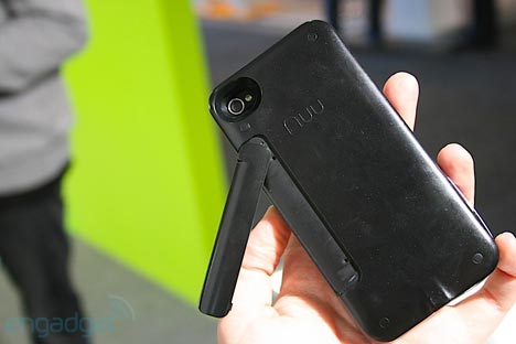 iPhone 4, in arrivo la tastiera fisica Nuu Mini Key