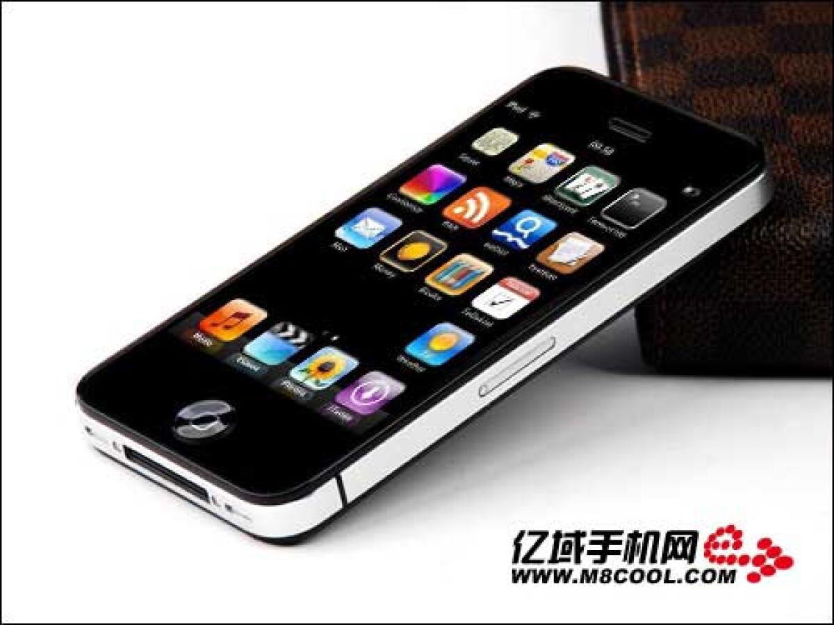 iPhone 4: altro clone cinese. Attenti agli acquisti incauti - 