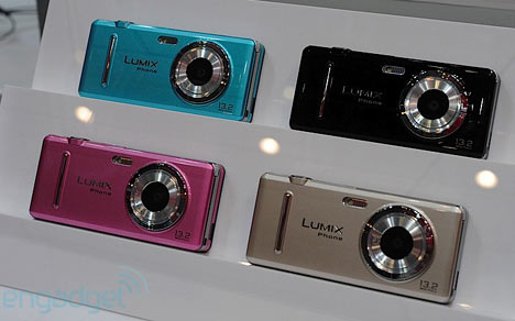 Panasonic Lumix Phone: quando l'attenzione si sposta dalla funzione telefono