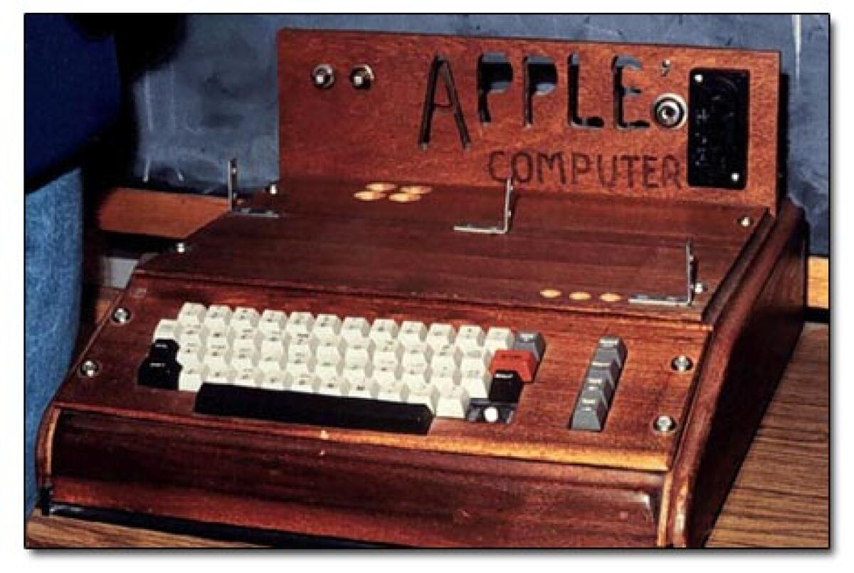 Primo computer di Apple acquistato da un collezionista italiano a 156 mila euro - 