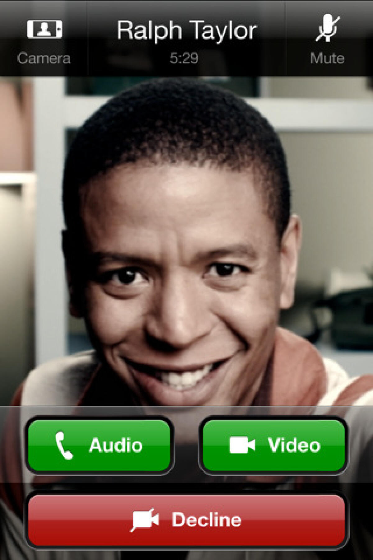 Skype 3.0 adesso supporta la videochiamata gratuita in 3G e Wi-Fi per iPhone ed altri smartphone! - 