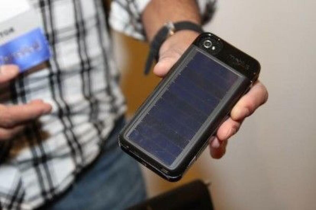 Il futuro iPhone con i pannelli solari - 