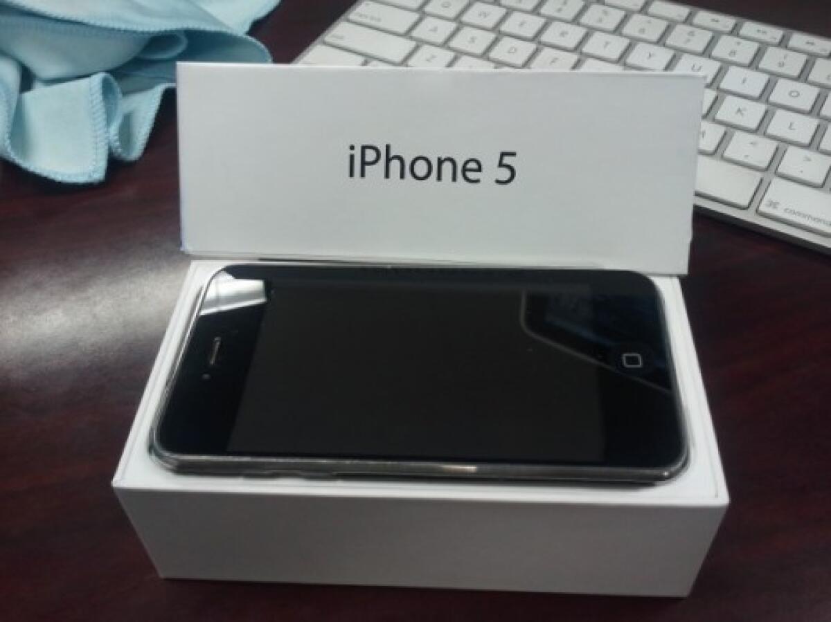 iPhone 5 : in Cina è stato venduto il clone 'hiPhone5' - 