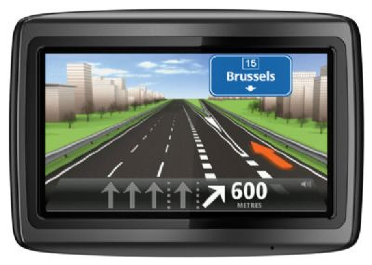 Tom Tom presenta nuovi navigatori satellitari VIA - 