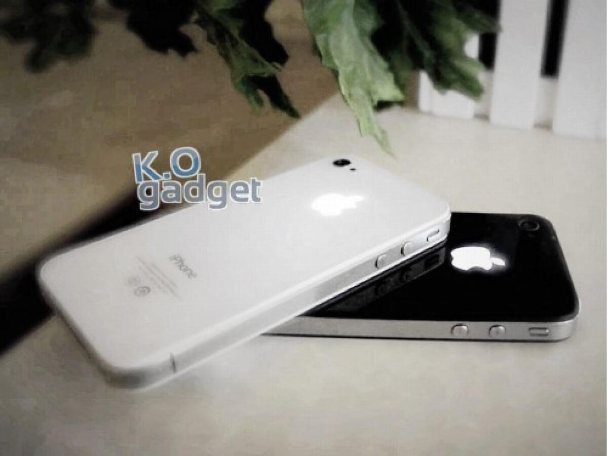 Avere una mela luminosa su iPhone 4s - 