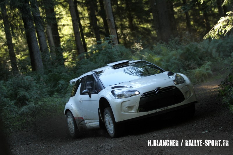 WRC, Neuville testa la DS3 RRC