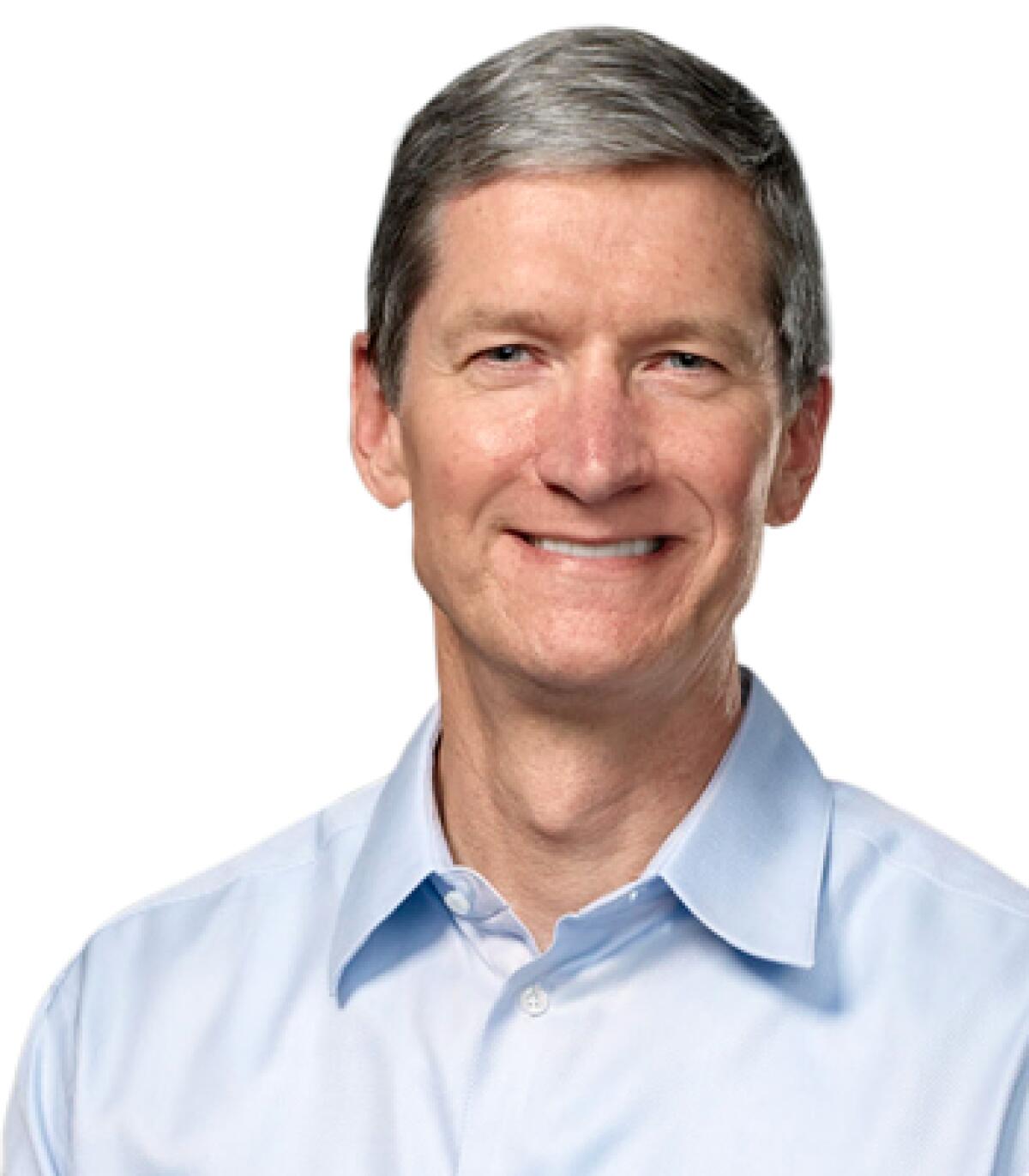 Tim Cook, lo stipendio diminuisce del 99% rispetto all'anno scorso - 