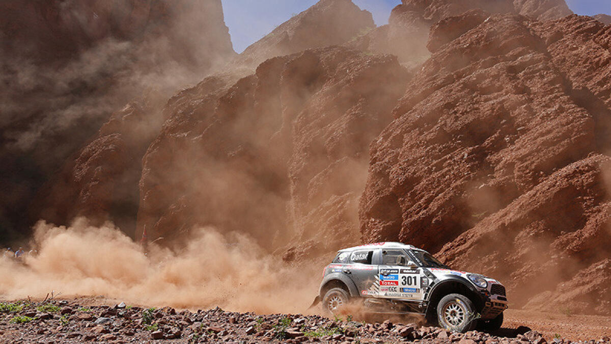 Dakar, 10^ tappa: Peterhansel sale, Roma trema - 