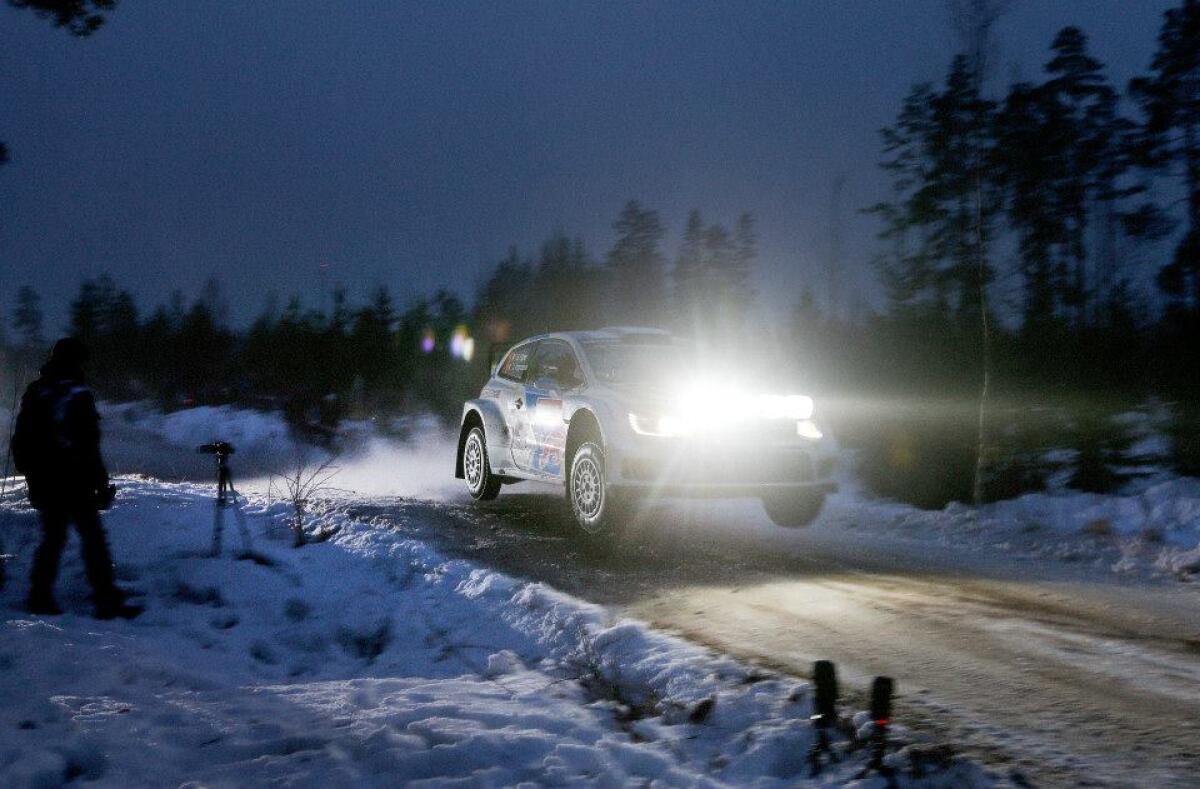 Svezia, PS1: Andreas Mikkelsen apre la gara, buona partenza per Ott Tanak - 