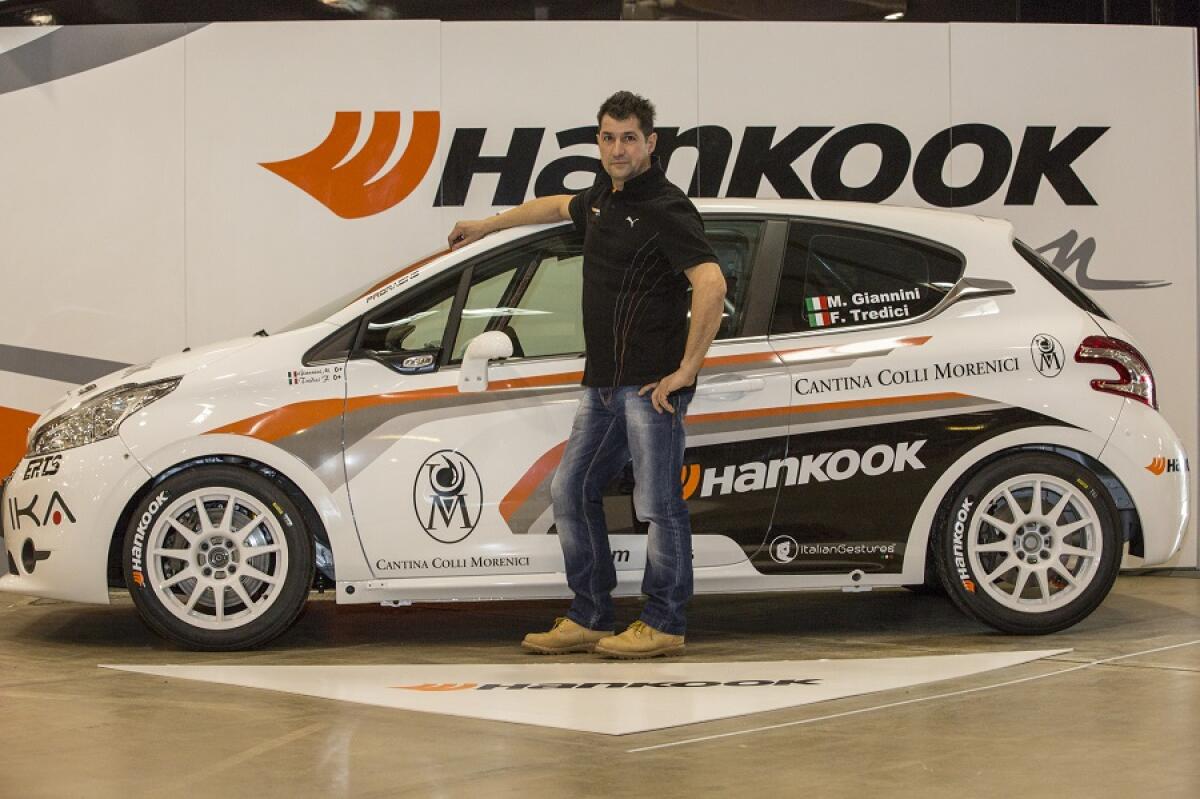 Massimiliano Giannini al via del CIR con la Peugeot 208 R2B - 