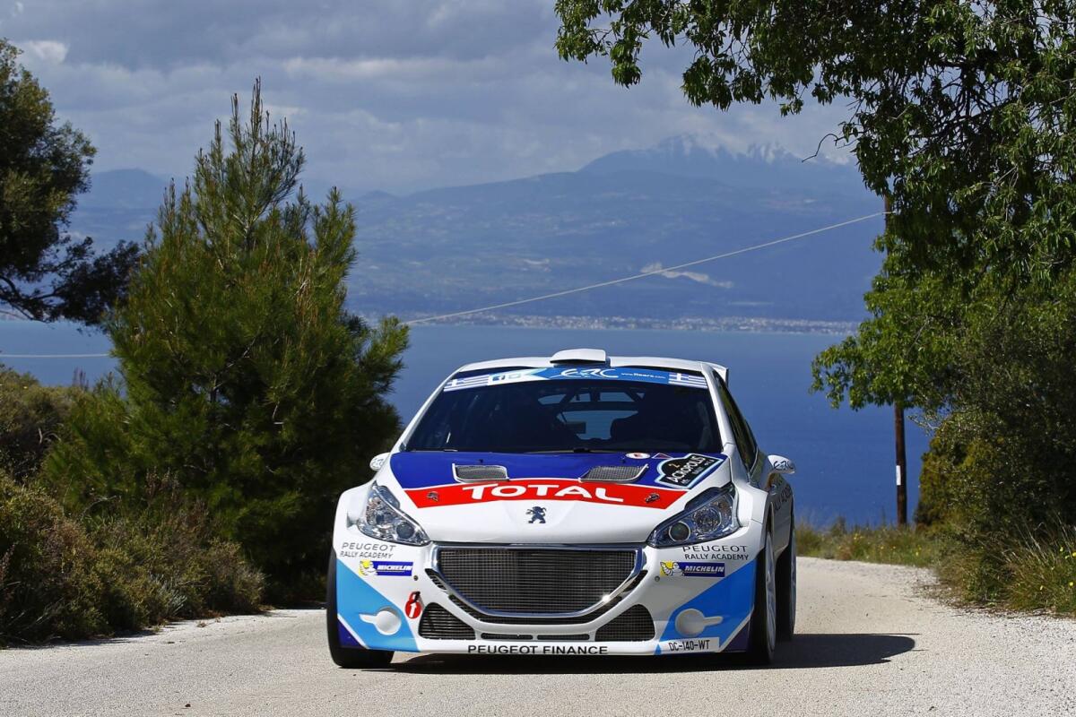 Acropoli, Dopo PS3: Foratura per Bouffier, Le redini della gara in mano alle due 208 R5 di Abbring e Breen - 