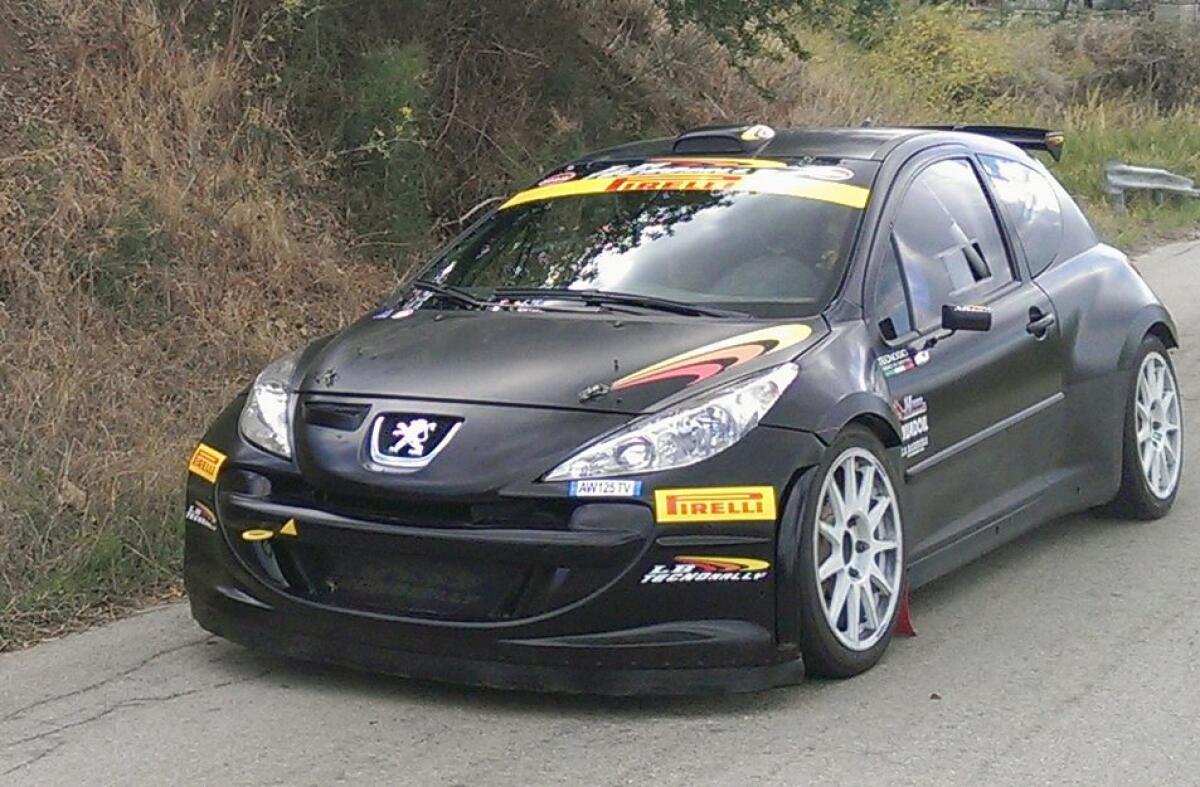 LB Tecnorally e Andrea Nucita alla conquista del CIR su 207 S2000 - 