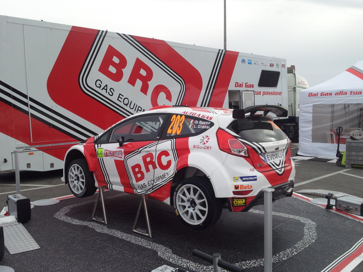 Sanremo: Dopo PS4 comanda Basso, Ritiro per Andreucci e Rossetti - 