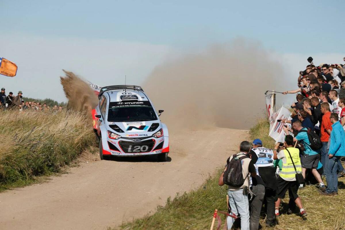 Polonia, Dopo PS19: Ogier allunga definitivamente su Mikkelsen, alle prese con un problema ai freni - 