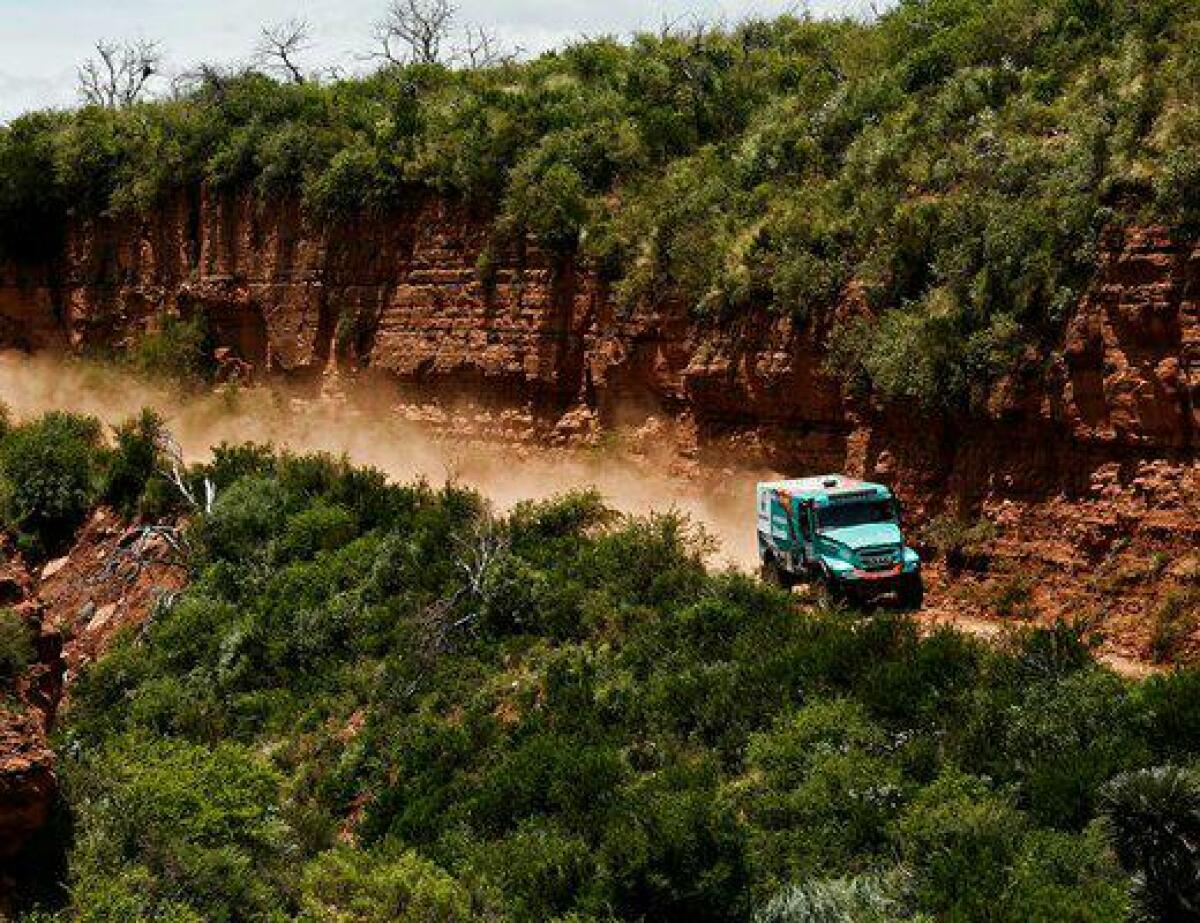 Dakar, 4^ tappa camion: De Rooy piazza la zampata, Versluis sale in testa - 