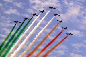 Festa della repubblica: Frasi 2 giugno frecce