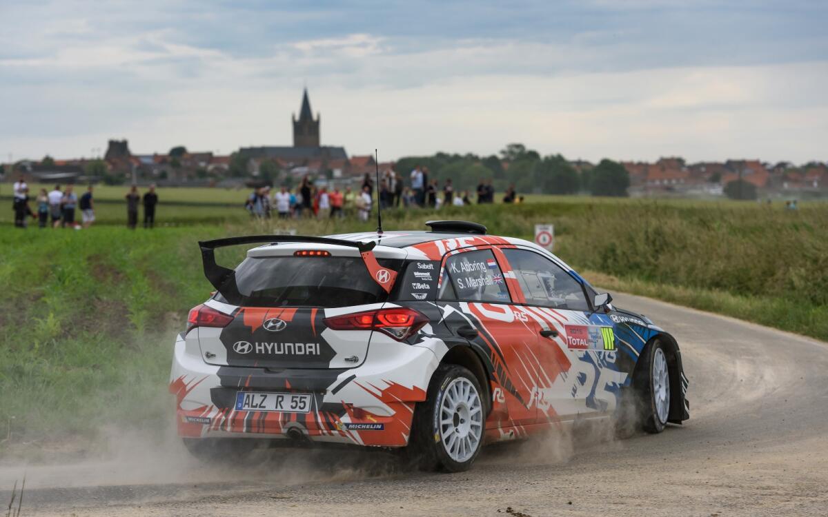 Luca Rossetti a ritmo di ROX'n'Roll sulla Hyundai R5 - 