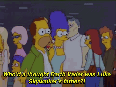 Homer che uscito dal cinema si lascia scappare lo spoiler del secolo; ma lo amiamo lo stesso