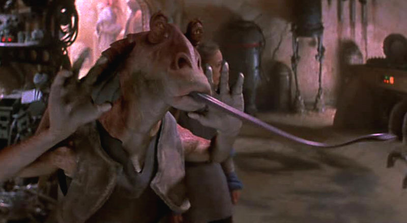 Jar Jar prende in giro Qui-Gon in presenza di Anakin