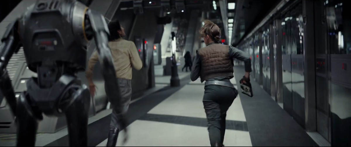 Interno della base di Scarif girato nella metro di Londra dal trailer ufficiale.
