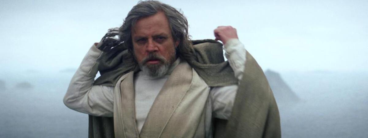 Tutti gli incidenti di Mark Hamill legati a Star Wars - Luke Skywalker nella scena finale di episodio VII.