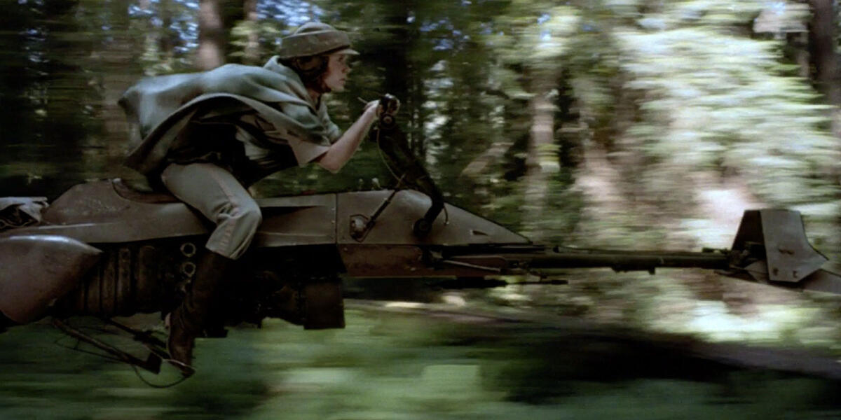 Le speeder bike di Star Wars saranno presto realtà - Uno speeder bike guidato dalla principessa Leia.
Fonte: starwars.com