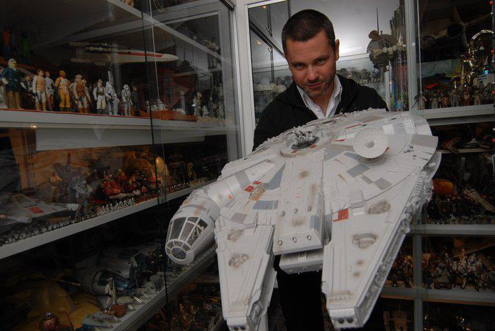 Fabrizio Modina e una piccola parte della sua stupenda collezione.Fonte: mole24