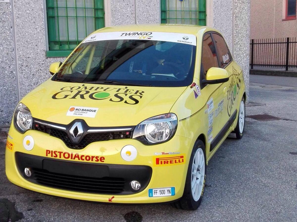 Matteo Ciolli debutta nel CIR con la Twingo R1 - 