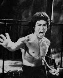 Frasi, aforismi e citazioni del campione di arti marziali Bruce Lee
