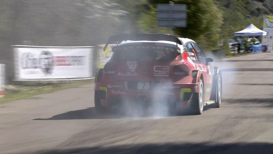 Kris Meeke termina PS6 con la C3 WRC in fumo