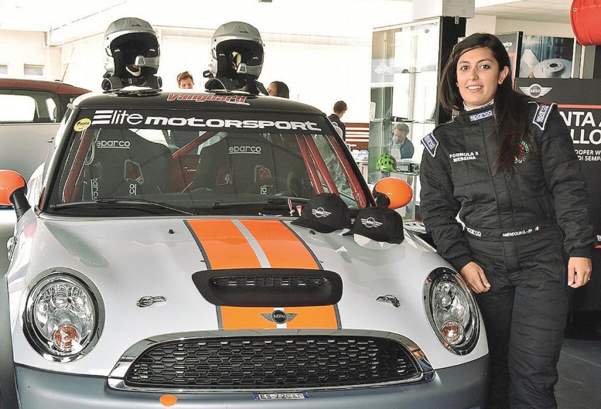 Gemma Amendolia è uscita dal coma e risponde alle sollecitazioni dei medici - 