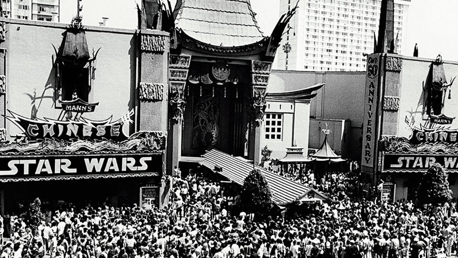 L'enorme fila per Star Wars al cinema "Chinese Theatre", nel 1977.Da: Hollywood reporter