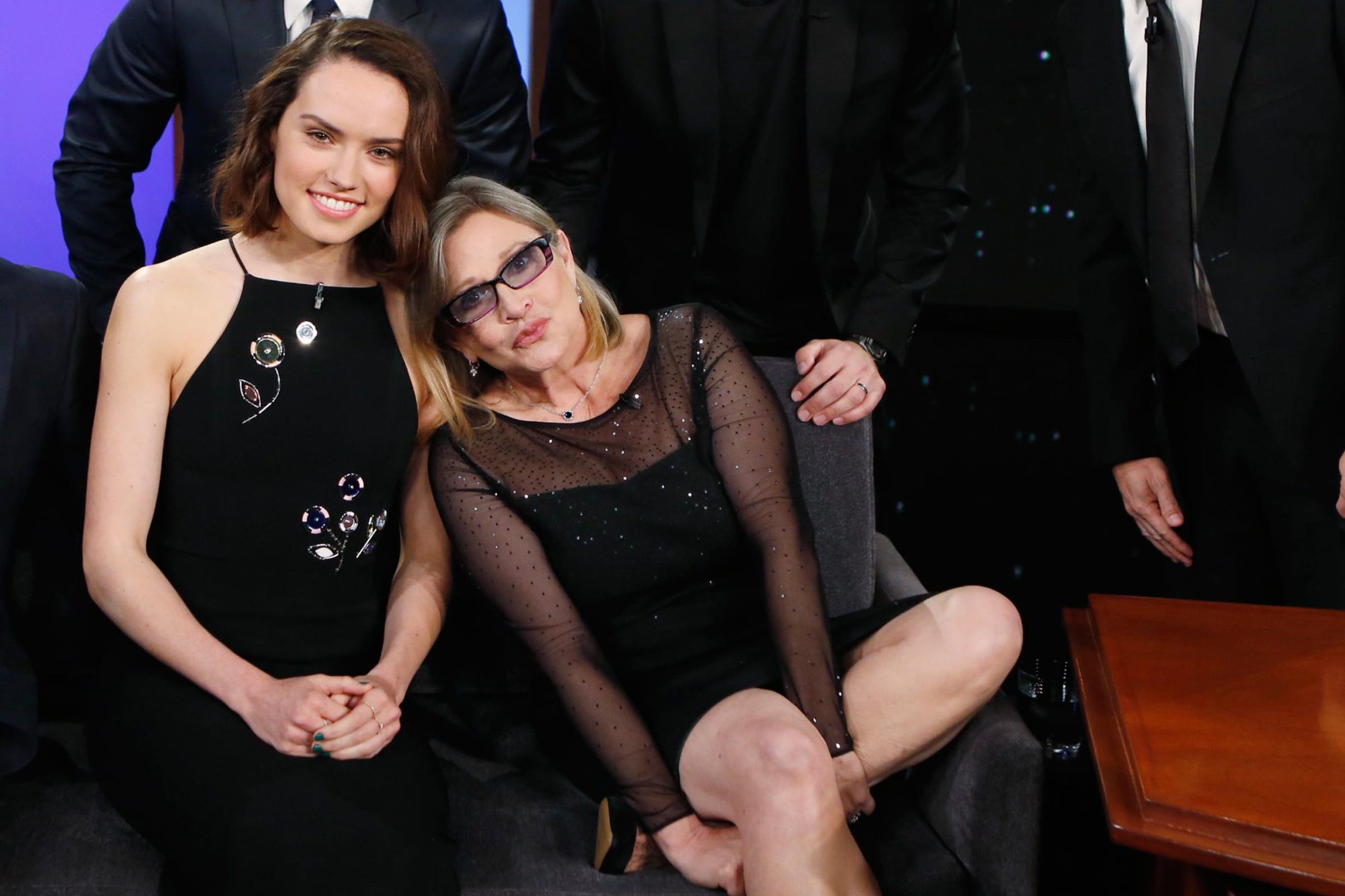 Daisy Ridley e Carrie Fisher.Da: cinefilos