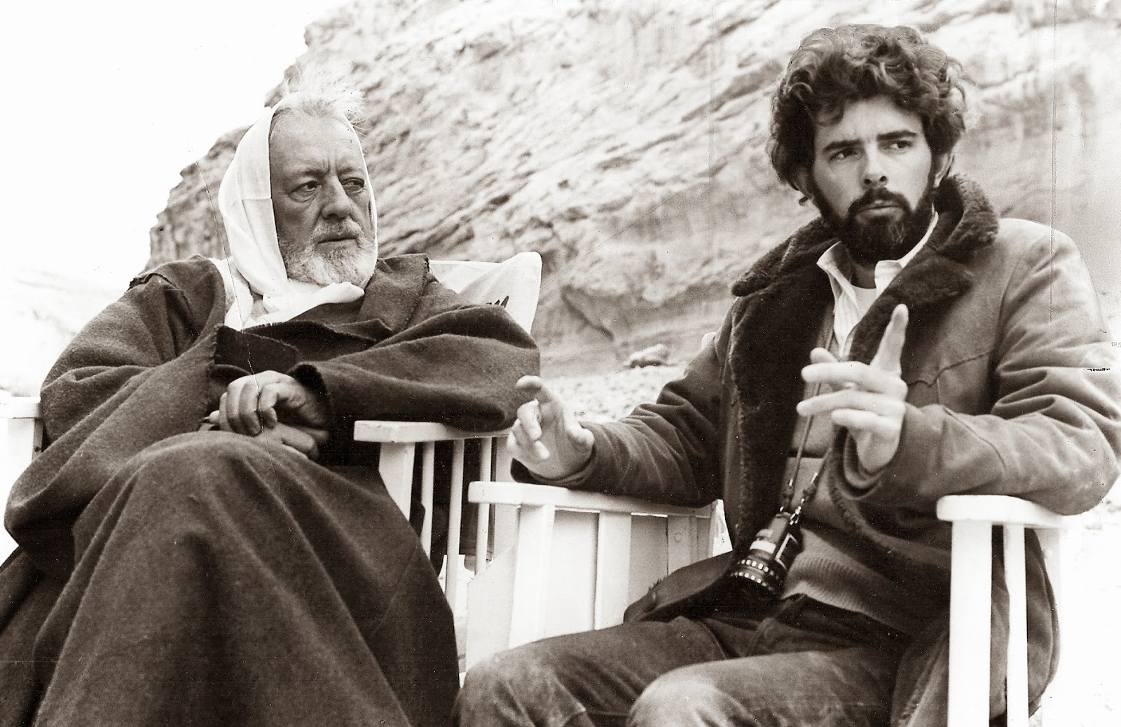 Alec Guinness e George Lucas sul set di Star Wars, in Tunisia.Fonte: reddit