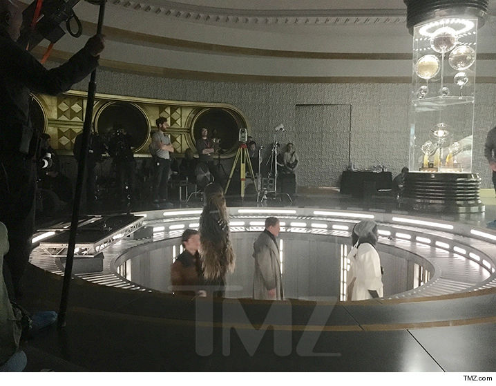 La prima foto dal set dello spin-off su Han Solo.Da: TMZ.com