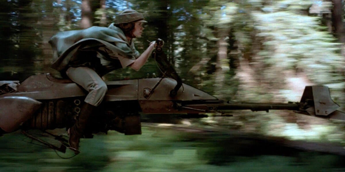 La Speeder Bike di Star Wars nella polizia di Dubai - Uno speeder bike guidato dalla principessa Leia.
Fonte: starwars.com