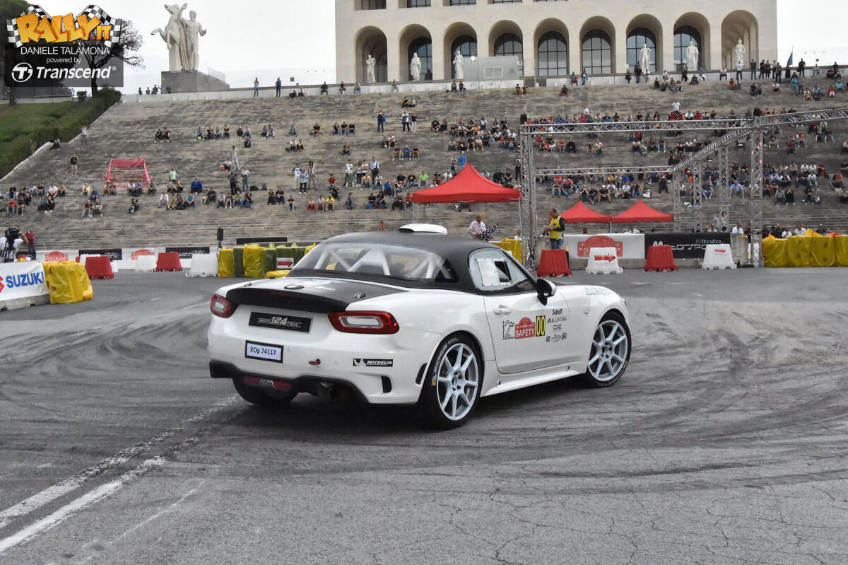 Alex Fiorio al "Monte" con l'Abarth 124 - 