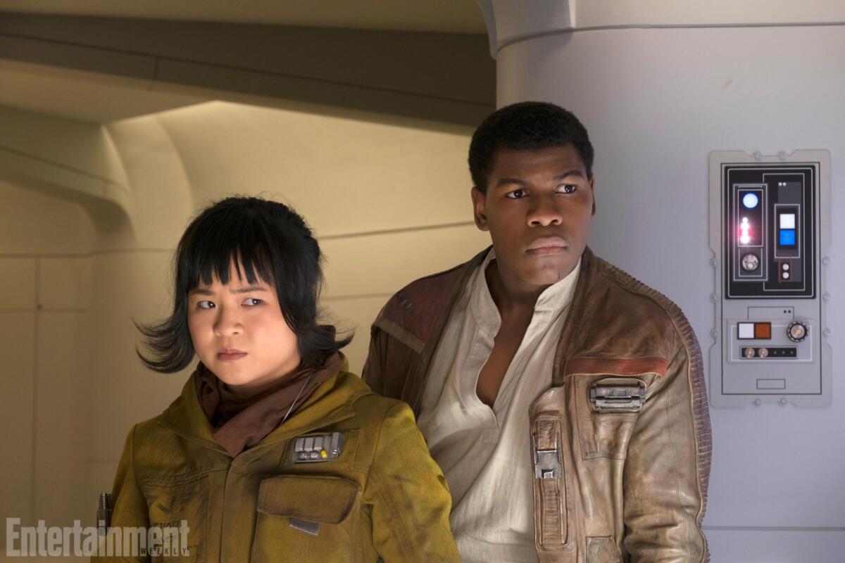 The Last Jedi è "politicamente corretto"? - Rose (Kelly Marie Tran) e Finn (John Boyega) in Star Wars: The Last Jedi. Fonte: Entertainment Weekly