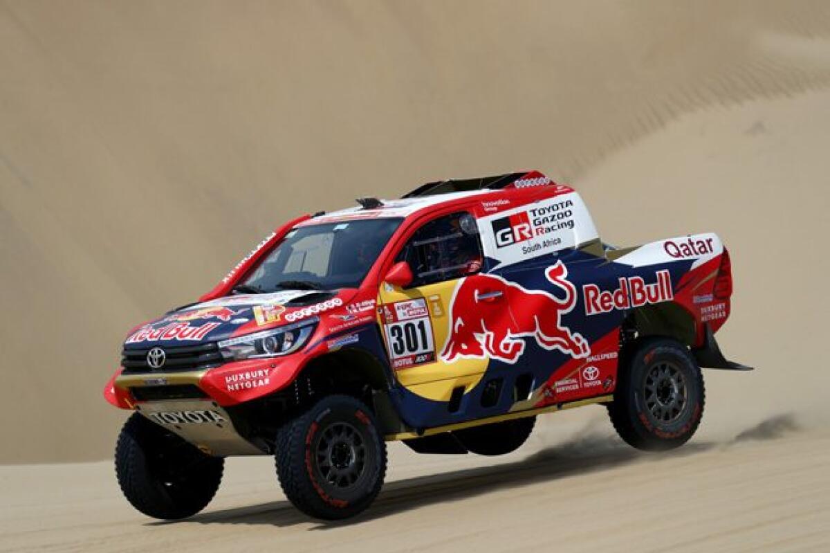 DAKAR 2018: Al-Attiyah torna all'attacco e precede Peterhansel, tiene il passo Loeb - 