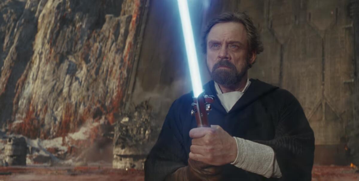 Luke Skywalker tornerà in Episodio IX? - Luke nel finale di Episodio VIII.
Da: SWNN