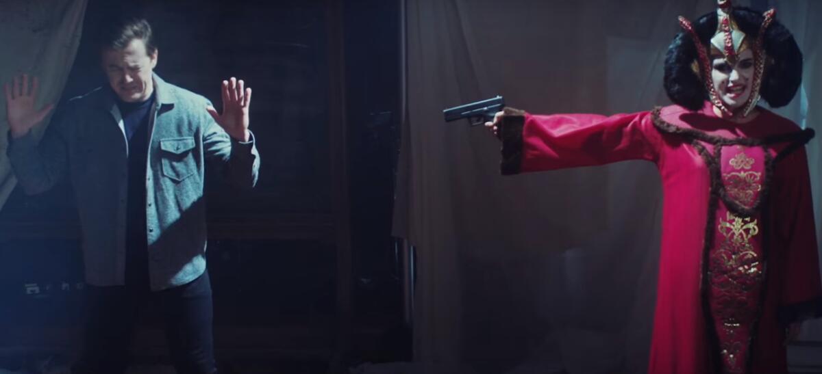 Natalie Portman difende la trilogia prequel a suon di rap - Natalie Portman nel video del SNL